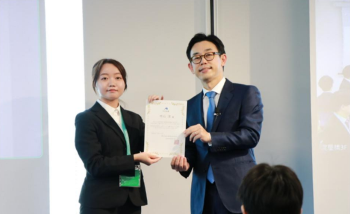船井総研グループ、215 名の新たな人財を迎え 2026 年度新入社員内定式を開催